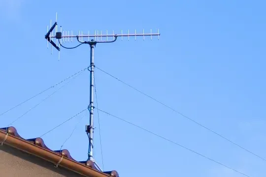 八木式アンテナが設置された様子
