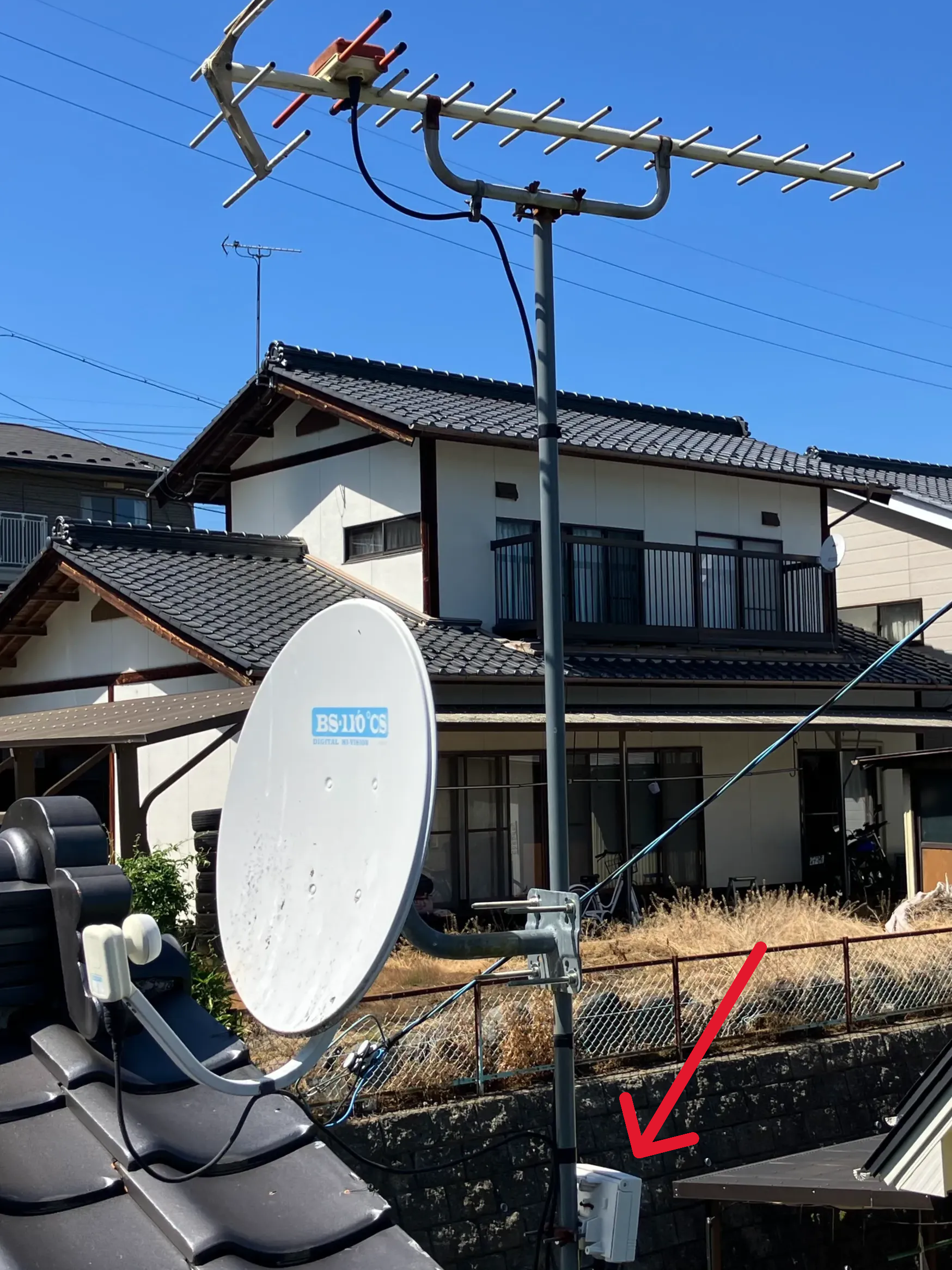 三春町の築30年中古住宅に設置されていた、経年劣化で増幅不良を起こした古いブースター