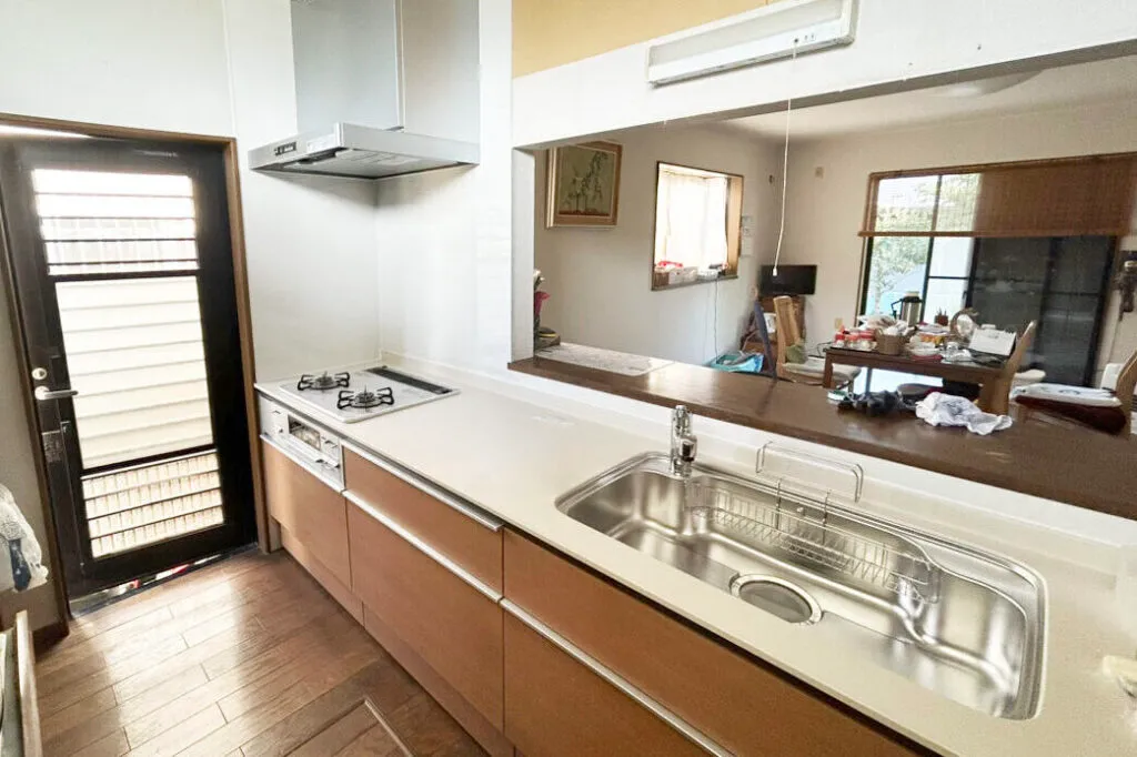 戸建て住宅のキッチンリフォーム施工事例（ビルトインコンロ再利用）